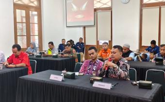 Anggota Bawaslu Jepara Shohibul Habib menghadiri kegiatan Sosialisasi PKPU Nomor 3 Tahun 2025 tentang PAW Anggota DPR, DPRD Provinsi, dan DPRD kabupaten/kota serta Sosialisasi  Pemutakhiran Data Parpol Berkelanjutan yang diselenggarakan oleh KPU Kabupaten Jepara