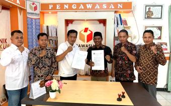Bawaslu Jepara terus memperluas jejaring pengawasan partisipatif dengan penandatanganan Nota Kesepahaman (MoU) dengan Persatuan Pedalangan Indonesia (PEPADI) Kabupaten Jepara dan Yayasan Marga Langit pada Kamis (25/6) di Kabupaten Jepara.