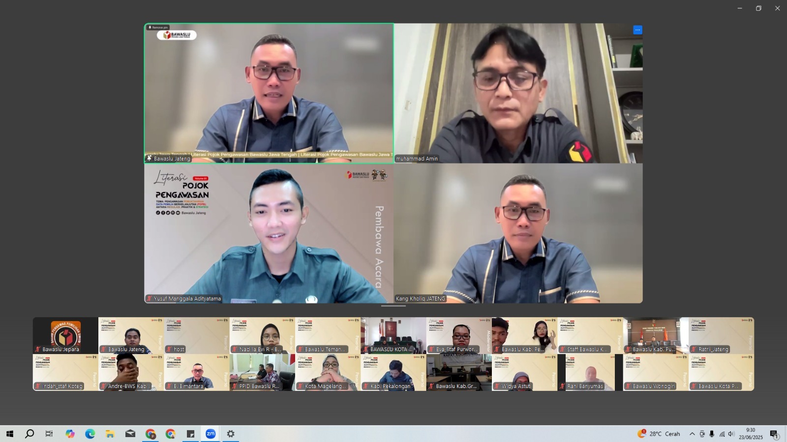 Bawaslu Kabupaten Jepara mengikuti kegiatan Literasi Pojok Pengawasan bertema "Pengawasan Pemutakhiran Data Pemilih Berkelanjutan (PDPB): Antara Regulasi, Praktik & Strategi" melalui zoom meeting