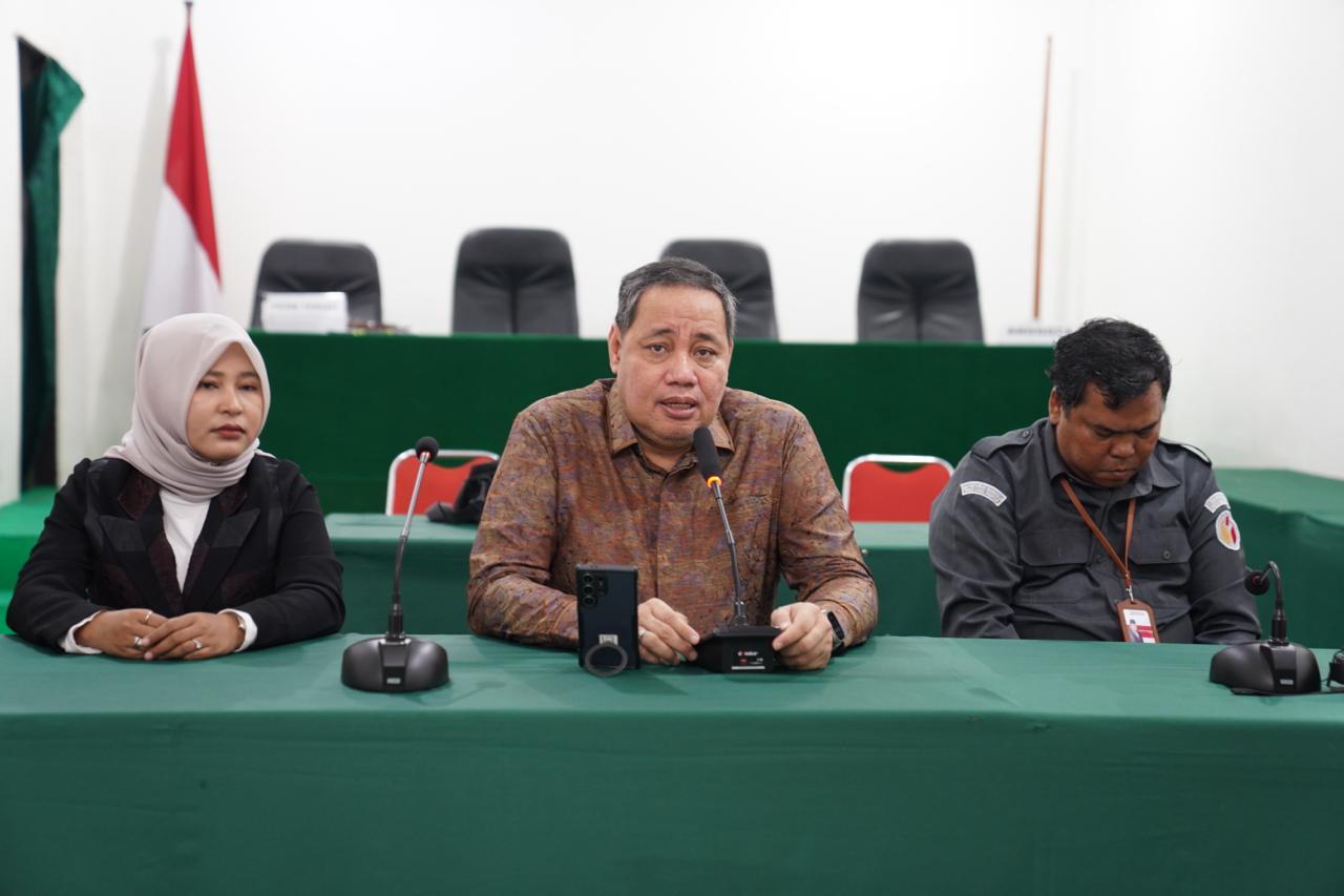 Anggota Bawaslu Herywn JH Malonda saat Rapat Persiapan PSU Pasca Putusan Mahkamah Konstitusi (MK) di Papua melalui daring, Senin (4/8/2025)/Foto: Publikasi dan Pemberitaan Bawaslu