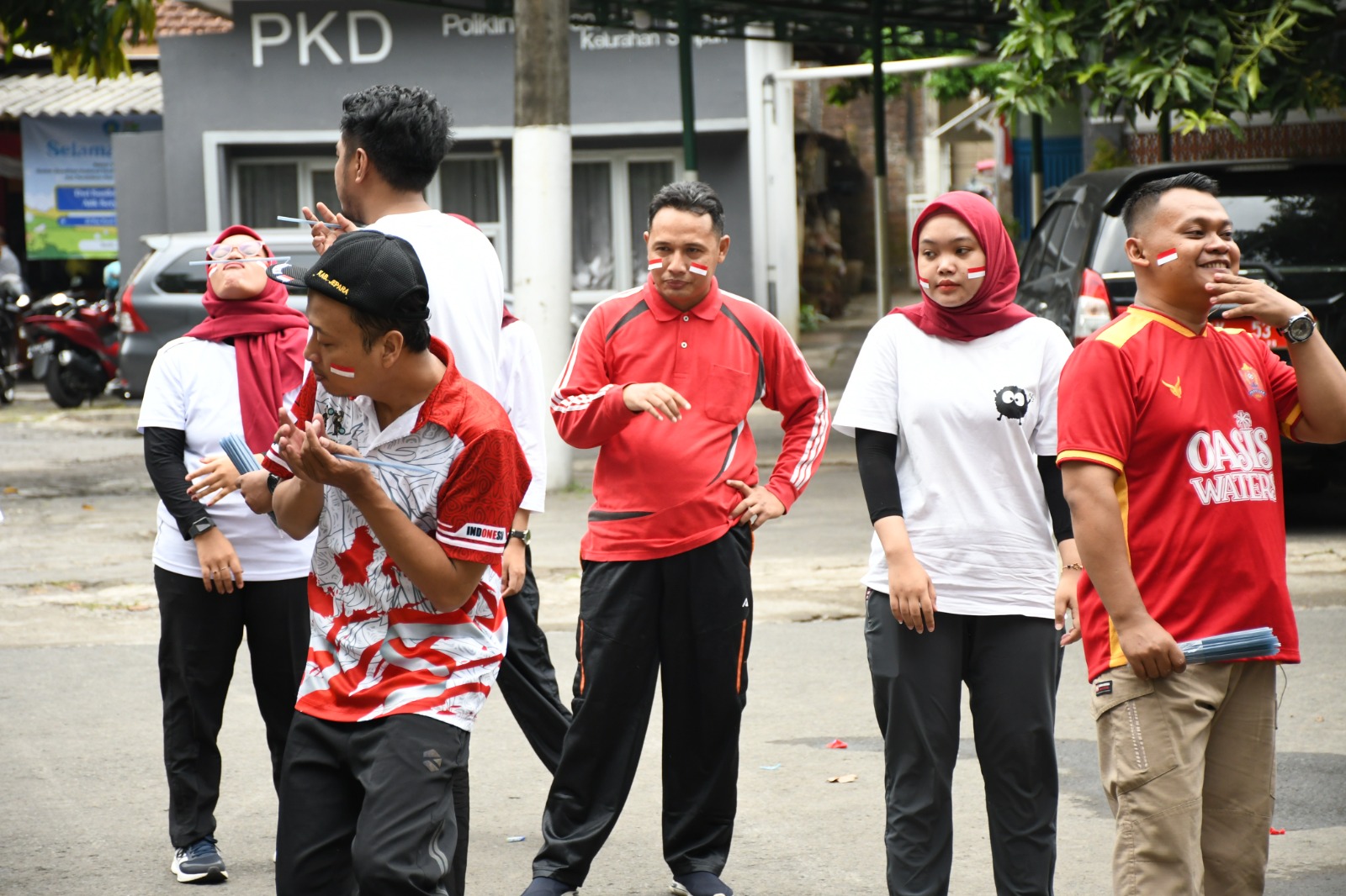 Bawaslu Jepara memeriahkan Hari Kemerdekaan Republik Indonesia ke-80 dan Hari Ulang Tahun (HUT) Bawaslu Kabupaten/Kota ke-7 dengan menyelenggarakan serangkaian kegiatan perlombaan