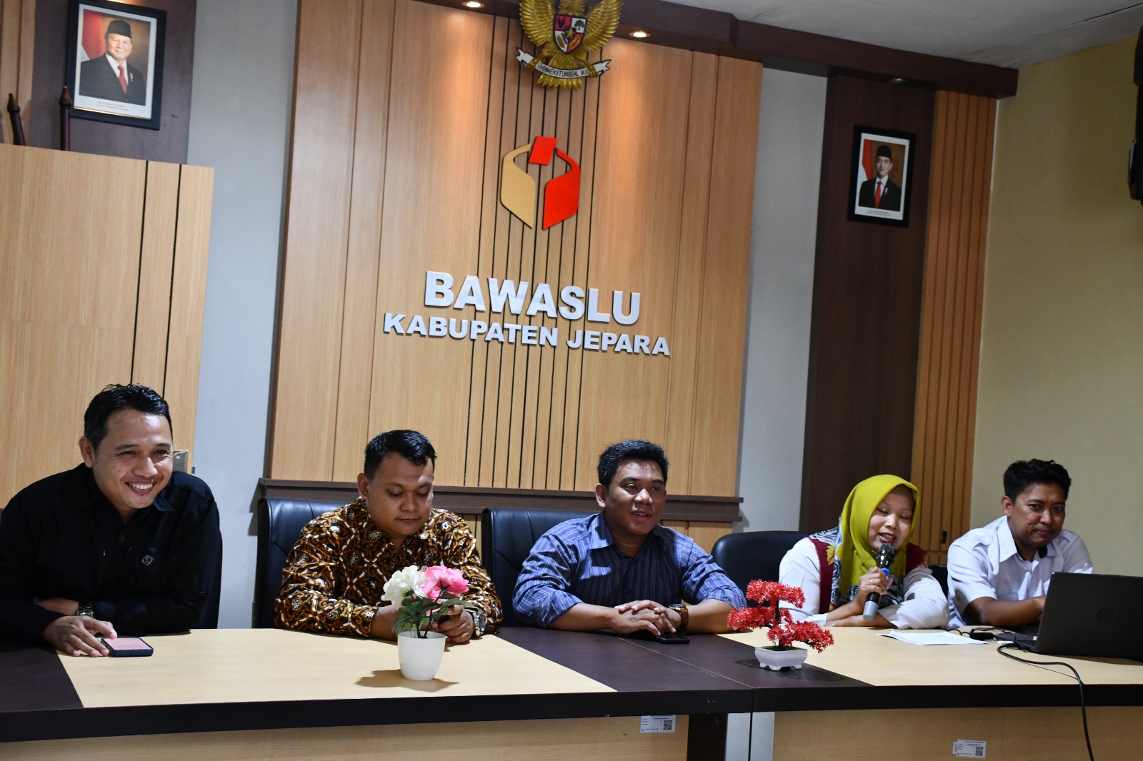 Bawaslu Kabupaten Jepara menggelar pelatihan desain sebagai upaya peningkatan kapasitas sumber daya manusia (SDM) di masa non tahapan pemilu.