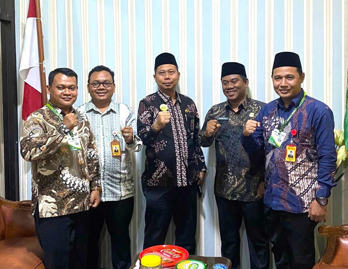 Bawaslu Jepara melaksanakan audiensi dengan Kementerian Agama (Kemenag) Kabupaten Jepara dalam rangka memperkuat sinergi kelembagaan, khususnya di bidang pendidikan politik dan peningkatan partisipasi masyarakat dalam pemilu pada Kamis, (16/04).