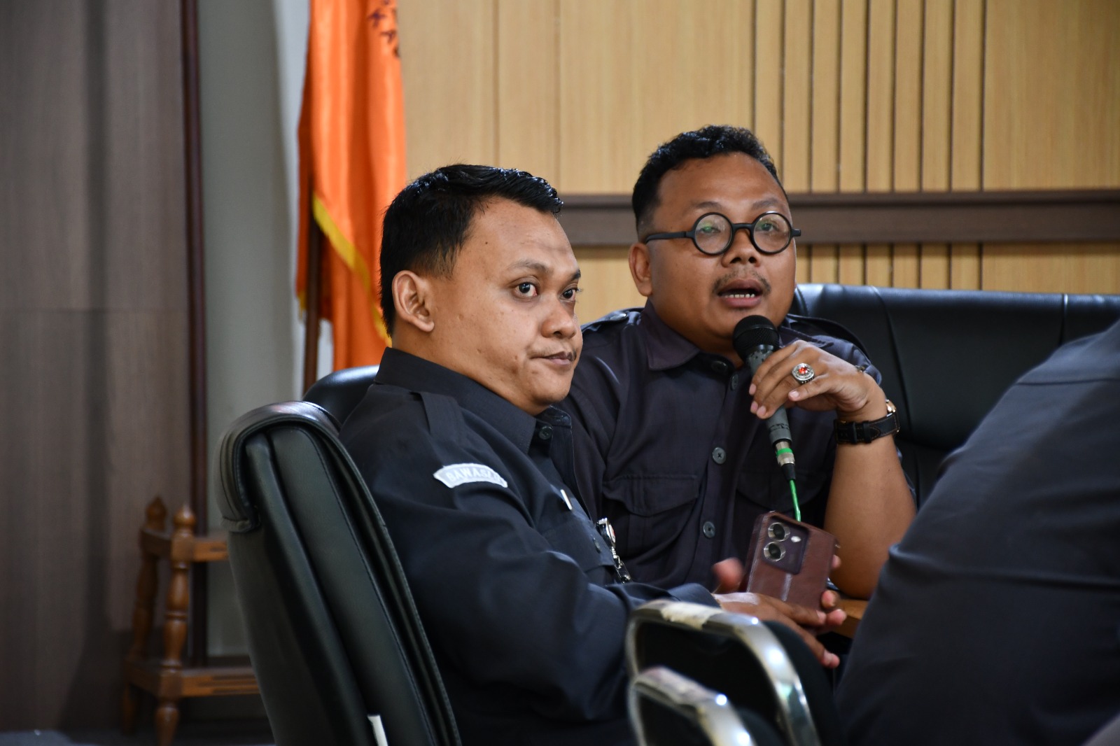 Bawaslu Jepara terus memperkuat kapasitas sumber daya manusia dalam menghadapi tahapan Pemilu dan Pemilihan melalui kegiatan praktik penanganan pelanggaran (PP) dalam program Knowledge Sharing pada Senin, (22/6).