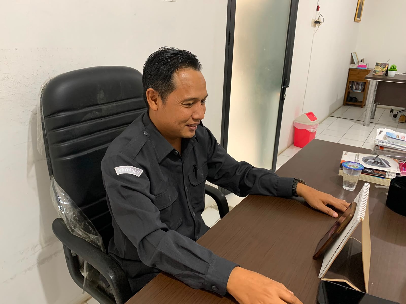 Bawaslu Kabupaten Jepara mengikuti Rapat Evaluasi Kehumasan Semester I Tahun 2026 yang diselenggarakan oleh Bawaslu Provinsi Jawa Tengah pada Rabu (15/07). 