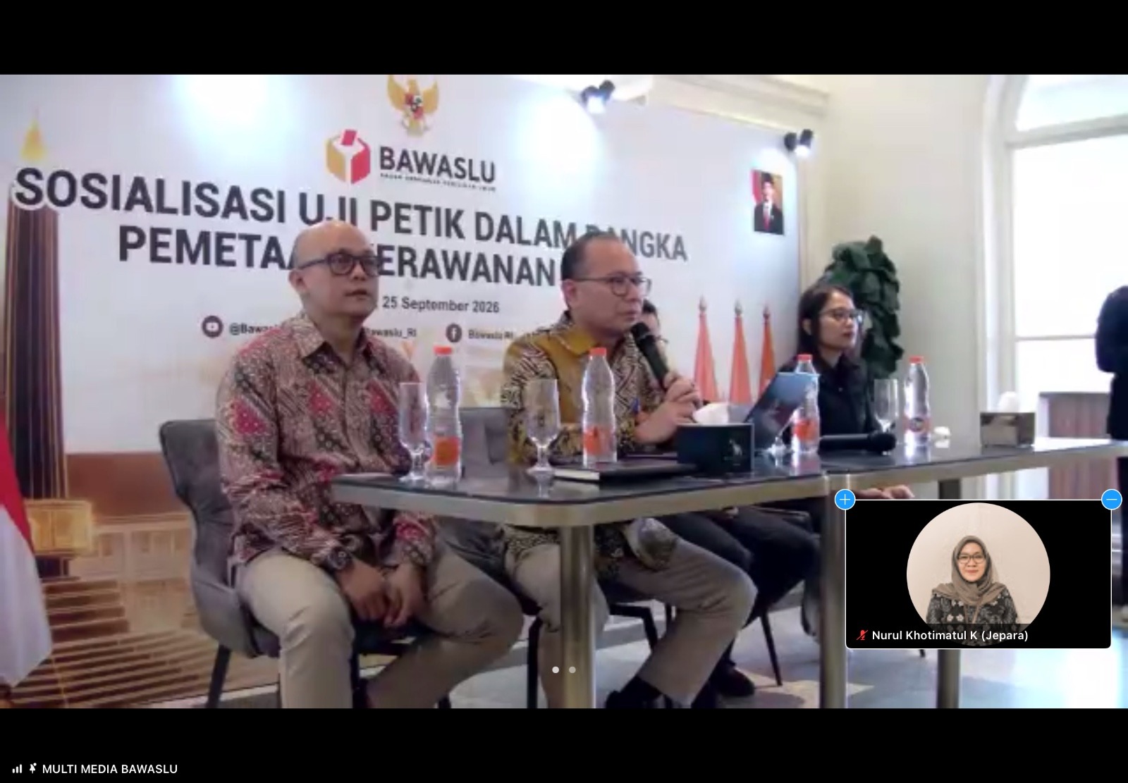 Bawaslu Kabupaten Jepara mengikuti kegiatan Sosialisasi Uji Petik dalam Rangka Riset Pemetaan Kerawanan Isu Strategis Pemutakhiran Data Pemilih Berkelanjutan (PDPB) yang diselenggarakan oleh Puslitbangdiklat Bawaslu RI secara daring melalui Zoom, Jumat (25/9).