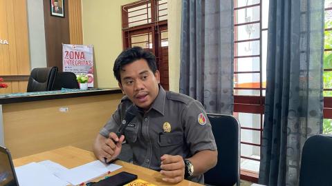 Ketua Bawaslu Kabupaten Jepara Sujiantoko saat menyampaikan arahan pada rapat koordinasi pemutakhiran data pemilih berkelanjutan