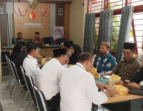 Rapat Koordinasi Penanganan Pelanggaran Netralitas ASN, TNI dan POLRI pada Pemilihan Tahun 2024 (9/9/2024)