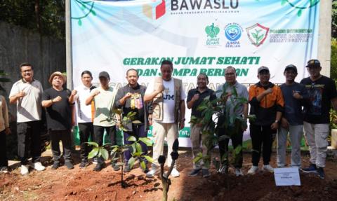 Peluncuran Gerakan Jumat Sehati dan Jumpa Berlian di Kantor Bawaslu Kabupaten Bogor