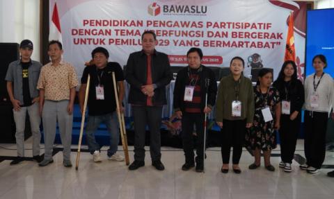 Kegiatan Pendidikan Pengawasan Partisipatif (P2P) bertema 'Berfungsi dan Bergerak untuk Pemilu 2029 yang Bermartabat' di Tomohon, Sulawesi Utara