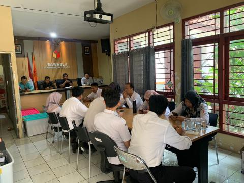 Rapat Koordinasi Persiapan HUT Bawaslu bersama Sekretariat Bawaslu Jepara