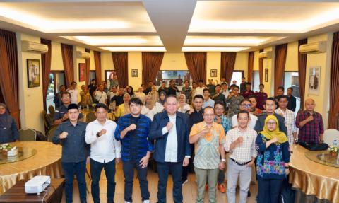 Anggota Bawaslu Herwyn JH Malonda dalam kegiatan DKT Pembinaan Evaluatif di Tangerang, Senin (8/9/2025)