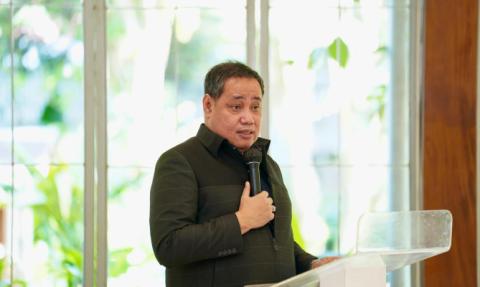 Diskusi Kelompok Terpumpun (DKT) Pembinaan Evaluatif untuk Strategi Pengembangan Sumber Daya Manusia (SDM) Pengawas Pemilu di Bandung