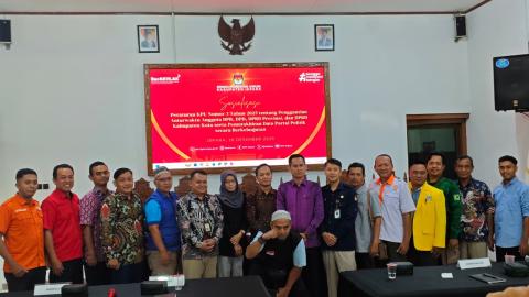 Anggota Bawaslu Jepara Shohibul Habib menghadiri kegiatan Sosialisasi PKPU Nomor 3 Tahun 2025 tentang PAW Anggota DPR, DPRD Provinsi, dan DPRD kabupaten/kota serta Sosialisasi  Pemutakhiran Data Parpol Berkelanjutan yang diselenggarakan oleh KPU Kabupaten Jepara