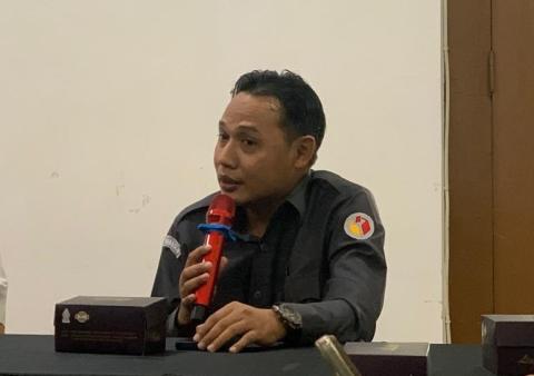 Anggota Bawaslu Jepara Ali Purnomo dan Staf menghadiri rapat persiapan rekapitulasi PDPB Triwulan I Tahun 2026 yang dilaksanakan pada (31/3) di Aula KPU Jepara