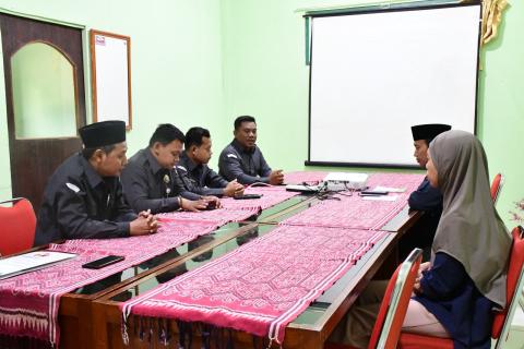 Bawaslu Kabupaten Jepara menggelar audiensi bersama Universitas Al Hikmah Jepara pada Senin (25/5) di Kampus Universitas Al Hikmah Jepara.