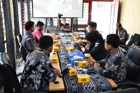 Bawaslu Jepara menggelar Rapat Pengelolaan Barang Milik Negara (BMN) dengan tema “Tata Kelola BMN yang Efektif, Efisien, Optimal, dan Akuntabel” sebagai upaya memperkuat pemahaman serta meningkatkan kualitas pengelolaan aset negara di lingkungan lembaga pada Selasa, (9/6).
