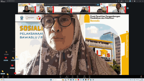 Enam PPPK di lingkungan Bawaslu Kabupaten Jepara mengikuti Pembukaan kegiatan Orientasi PPPK di Lingkungan Sekretariat Bawaslu Provinsi dan Bawaslu Kabupaten/Kota se-Jawa Tengah yang diselenggarakan secara daring pada Rabu, (29/7).
