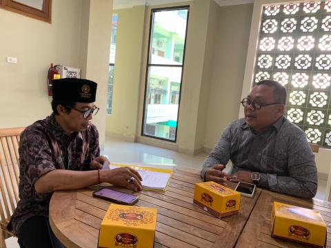 Sosialisasi Kompetisi Debat Penegakan Hukum Pemilu (PHP) VI Tahun 2026 yang diselenggarakan oleh Badan Pengawas Pemilihan Umum (Bawaslu) dihadiri oleh Anggota Bawaslu Jepara Divisi Penanganan Pelanggaran, Data dan Informasi, Khomaru Zaman, Dekan Fakultas Syariah dan Hukum (FSH) Unisnu Jepara, Dr. Wahidullah, S.H.I., M.H., serta jajaran Sekretariat Bawaslu Jepara.