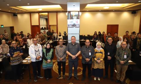 Anggota Bawaslu Herwyn JH Malonda saat membuka Sosialisasi Model Evaluasi dan Pengumpulan Data Pendukung Evaluasi IKP 2024 di Jakarta, Selasa (4/8/2026).
