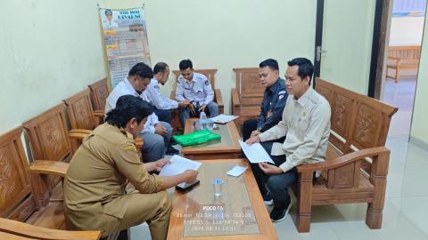 Memastikan data pemilih sesuai dengan kondisi faktual menjadi perhatian Bawaslu Kabupaten Jepara dalam pengawasan Pemutakhiran Coklit Terbatas KPU Kabupaten Jepara Tahun 2026 di Kecamatan Donorojo, Senin (31/8).