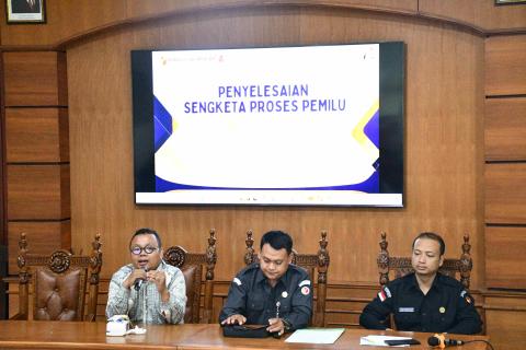 Bawaslu Jepara kembali menyelenggarakan Kelas Penyelesaian Sengketa Proses Pemilu bagi mahasiswa. Kegiatan kelas kedua tersebut dilaksanakan di Universitas Islam Nahdlatul Ulama (Unisnu) Jepara, Rabu (7/10).