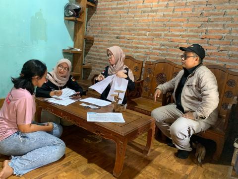 Bawaslu Kabupaten Jepara melaksanakan uji petik dalam rangka penyusunan pemetaan kerawanan isu strategis Pemutakhiran Data Pemilih Berkelanjutan (PDPB) pada Kamis, (8/10).