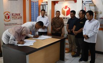 Bawaslu Kabupaten Jepara melaksanakan penandatanganan Pakta Integritas bagi Pegawai Pemerintah dengan Perjanjian Kerja (PPPK) Tahun Anggaran 2024