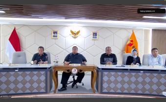 Ketua Bawaslu Rahmat Bagja beserta jajaran pimpinan melakukan rapat daring di ruangan Command Center Bawaslu, Jakarta pada Selasa, (12/08/2025)/Foto: Tangkapan Layar Zoom