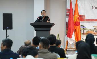 Anggota Bawaslu Puadi saat membuka giat Forum Literasi Keterbukaan Informasi Publik Pengawasan Pemilu dan Pemilihan di Tangerang, Selasa (10/9/2025).