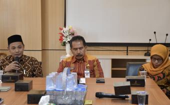 Bawaslu Kabupaten Jepara bersama KPU Kabupten Jepara melakukan koordinasi dengan Dinas Kependudukan dan Pencatatan Sipil (Disdukcapil) Kabupaten Jepara terkait validasi data pemilih tidak padan dalam Daftar Pemilih Berkelanjutan