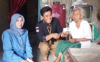 Ketua Bawaslu Jepara Sujiantoko dan anggota KPU Jepara Siti Suryani, beserta staf sekretariat KPU Jepara dan Bawaslu Jepara melaksanakan pengawasan terhadap proses Coklit Terbatas di Kecamatan Welahan