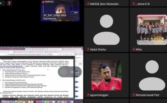 Koordinator Sekretariat Bawaslu Jepara Abdul Ghofur beserta staf PNS Bawaslu Jepara Aji Susanto mengikuti kegiatan Sosialisasi Pengelolaan Website SP4N LAPOR serta Monitoring Pengisian Survei Kepuasan Masyarakat (SKM) yang diselenggarakan oleh Inspektorat Wilayah II Bawaslu RI secara daring