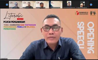 Bawaslu Kabupaten Jepara mengikuti kegiatan literasi Pojok Pengawasan bertema “Hambatan dan Tantangan Pengawasan Pemilu di Wilayah Perbatasan” yang diselenggarakan oleh Bawaslu Provinsi Jawa Tengah melalui zoom meeting