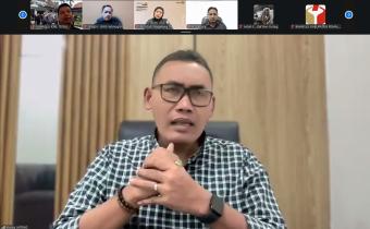 Bawaslu Jepara mengikuti kegiatan Rapat Konsolidasi Divisi Pencegahan, Partisipasi Masyarakat dan Humas (P2H) Bawaslu Kabupaten/Kota se-Jawa Tengah yang dilaksanakan pada Selasa (14/04) melalui zoom meeting.