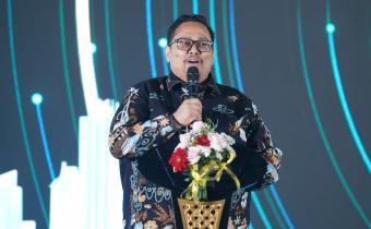 Ketua Bawaslu Rahmat Bagja saat menghadiri Rapat Kerja Nasional (Rakernas) Perhimpunan Advokat Indonesia Suara Advokat Indonesia (Peradi SAI) 2026 di Jakarta, Jumat (8/5/2026) malam.