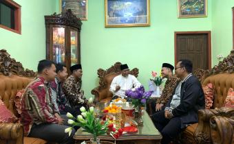 Bawaslu Jepara menjalin kerja sama melalui penandatanganan nota kesepahaman (MoU) dengan Pondok Pesantren Zhilalul Qur’an dan MA Zhilalul Qur’an pada Kamis (11/6).
