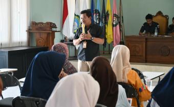 Bawaslu Kabupaten Jepara kembali menyelenggarakan Kelas Penyelesaian Sengketa Proses Pemilu bagi mahasiswa Universitas Al-Hikmah Jepara (UAJ), Selasa (22/9).