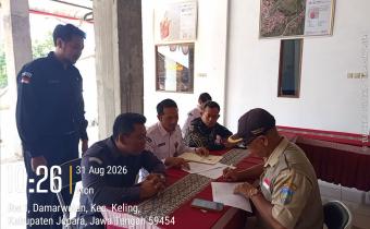 Bawaslu Kabupaten Jepara melaksanakan pengawasan langsung terhadap kegiatan Pencocokan dan Penelitian Terbatas (Coktas) Pemutakhiran Data Pemilih Berkelanjutan (PDPB) di wilayah Kecamatan Keling, Senin (31/8).