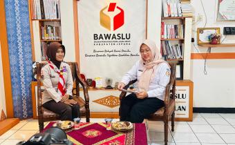 Bawaslu Menyapa menghadirkan Lifiana Jennie, pelajar SMK Negeri 1 Jepara sekaligus alumni Pendidikan Pengawas Partisipatif (P2P) 2026, (16/9).